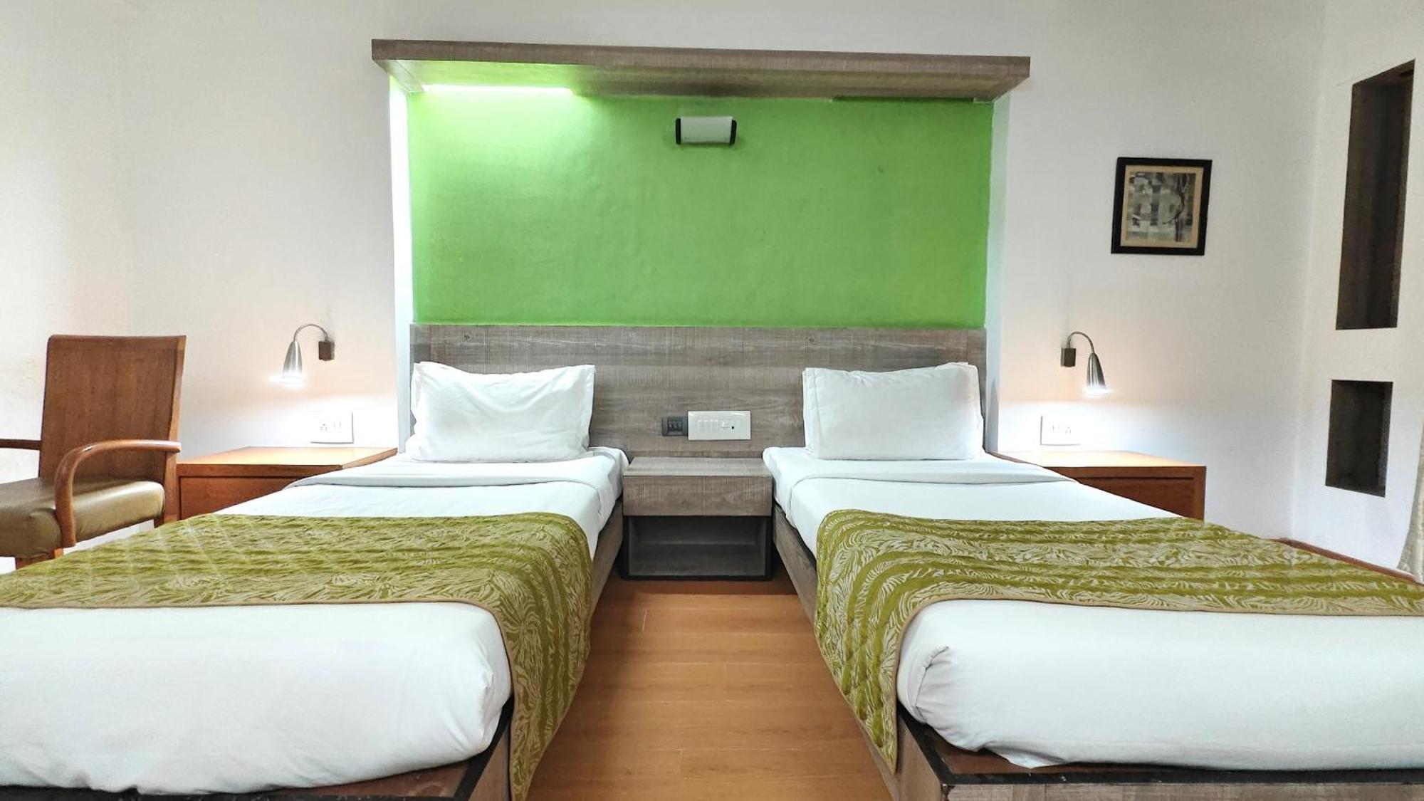 The Sky Imperial, Gandhinagar Hotel Bagian luar foto